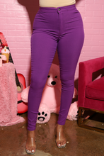 Load image into Gallery viewer, Fit Right Jeans