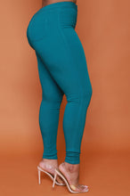 Load image into Gallery viewer, Fit Right Jeans