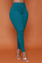 Load image into Gallery viewer, Fit Right Jeans