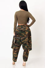 Load image into Gallery viewer, Crazy Camo pants
