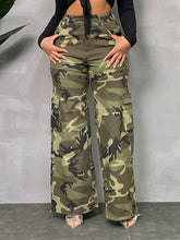 Load image into Gallery viewer, Convertible Cargo pants
