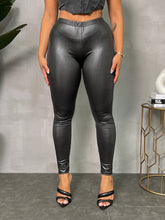 Load image into Gallery viewer, Black is Back Leggins
